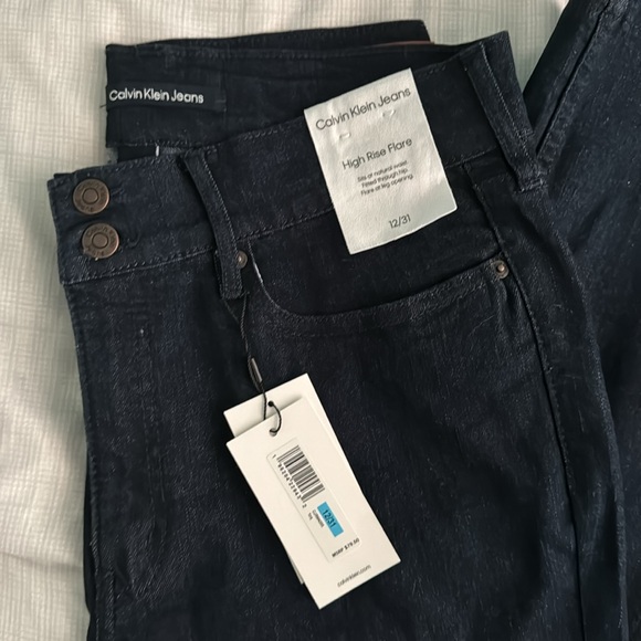NWT Calvin Klein Dark Wash Flare Jeans - Picture 2 of 5